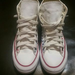 AMERICAN STAR'S CONVERSE CHUCKS TENNIS SHOES